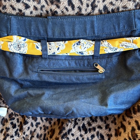 Miche demi Americana with extra tie + white handles - Picture 2 of 5